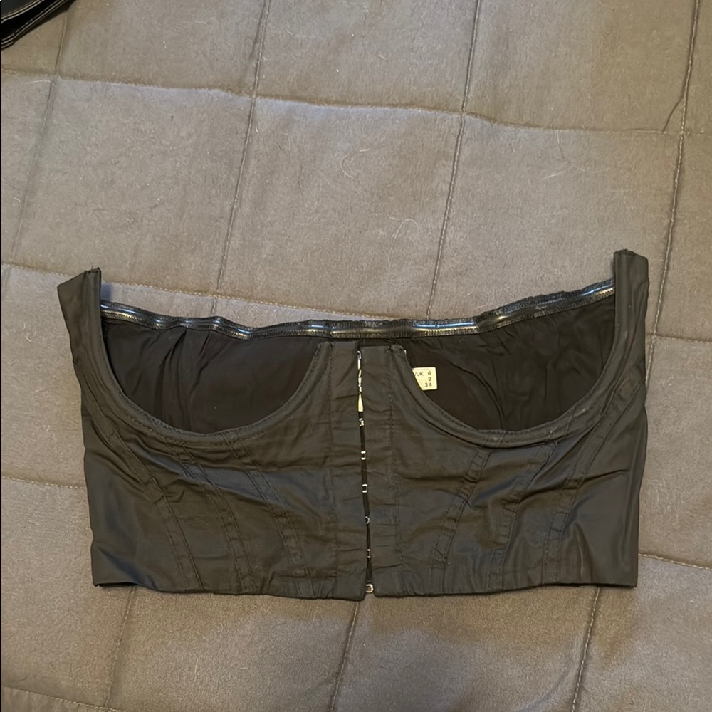 Black Strapless Under-bust Bustier